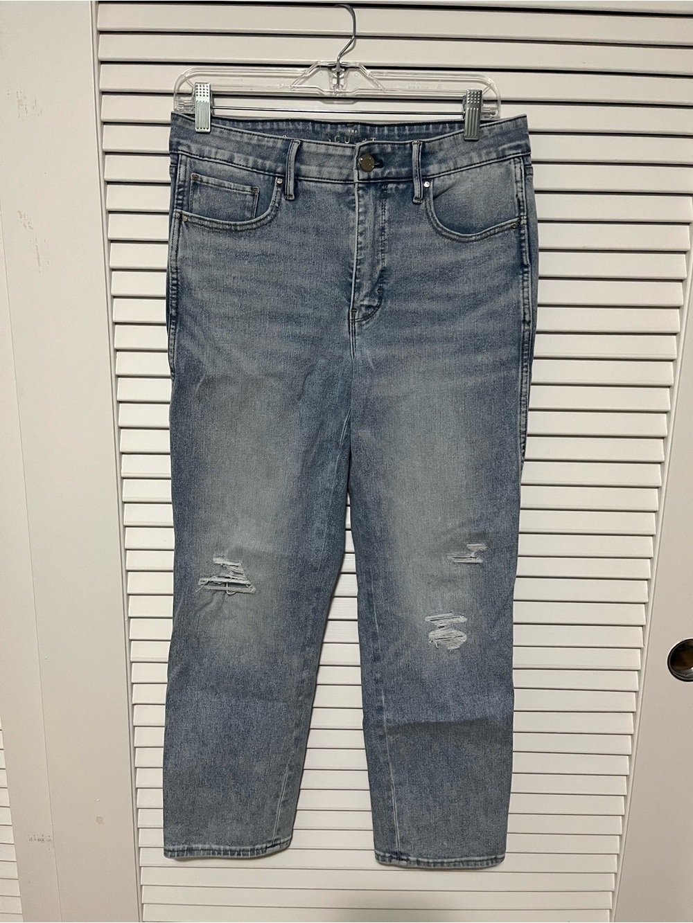 White House Black Market Sculpt Distressed Straight Crop Jeans